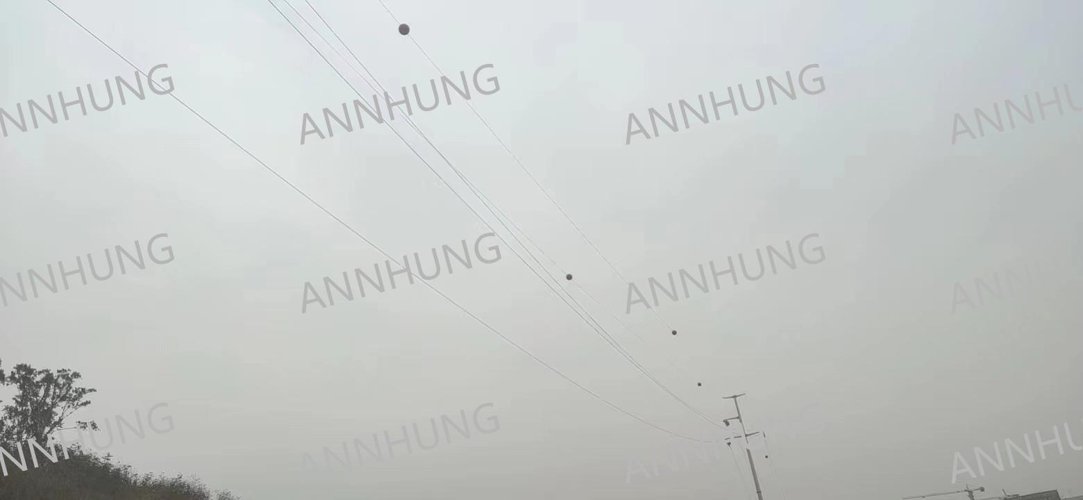 Dernière affaire concernant Aircraft Warning Sphere Installation Case: AH-AWS 600 mm Fiberglass Markers on High-Voltage Transmission Lines